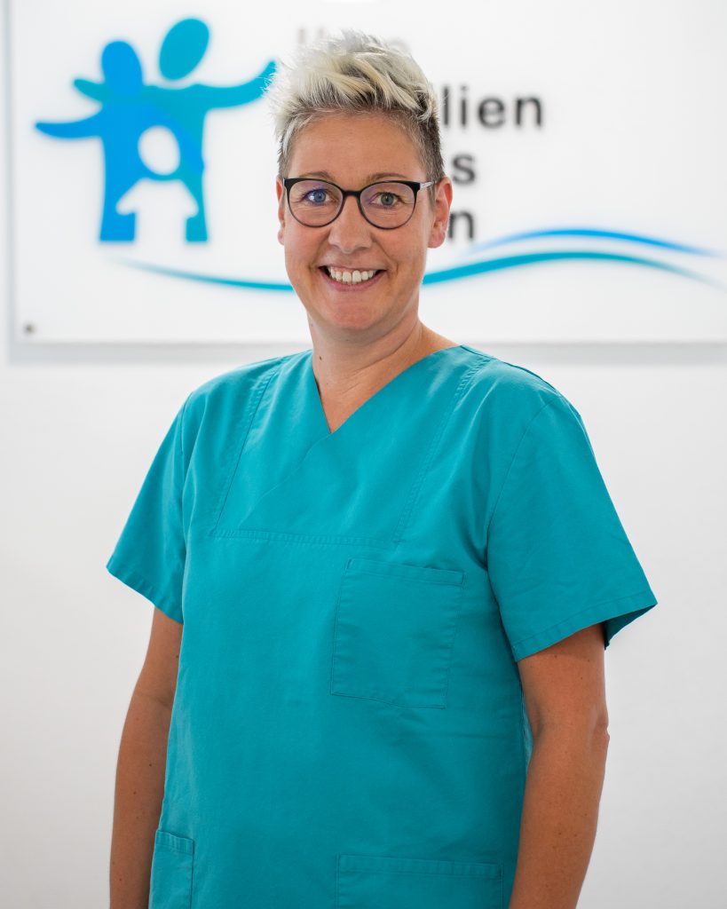 Frau Elke Zanzen, Medizinische Fachangestellte bei der Familienpraxis Pitzen in Daun