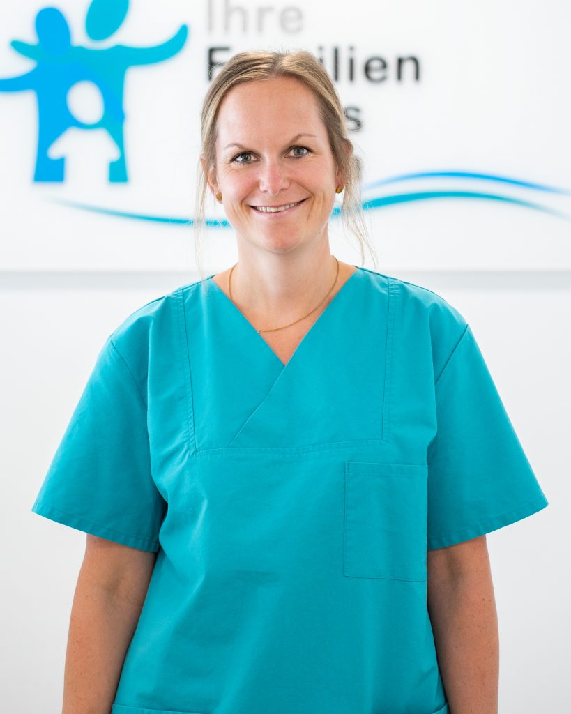 Frau Nicole Thömmes, Medizinische Fachangestellte bei der Familienpraxis Pitzen in Daun